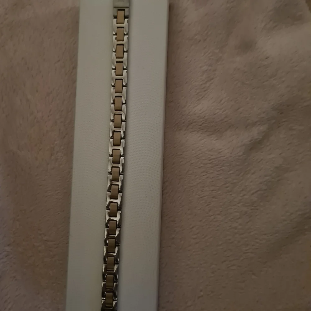 Mens hugo boss ID bracelet rose gold and silver colour - Picture 2 of 4